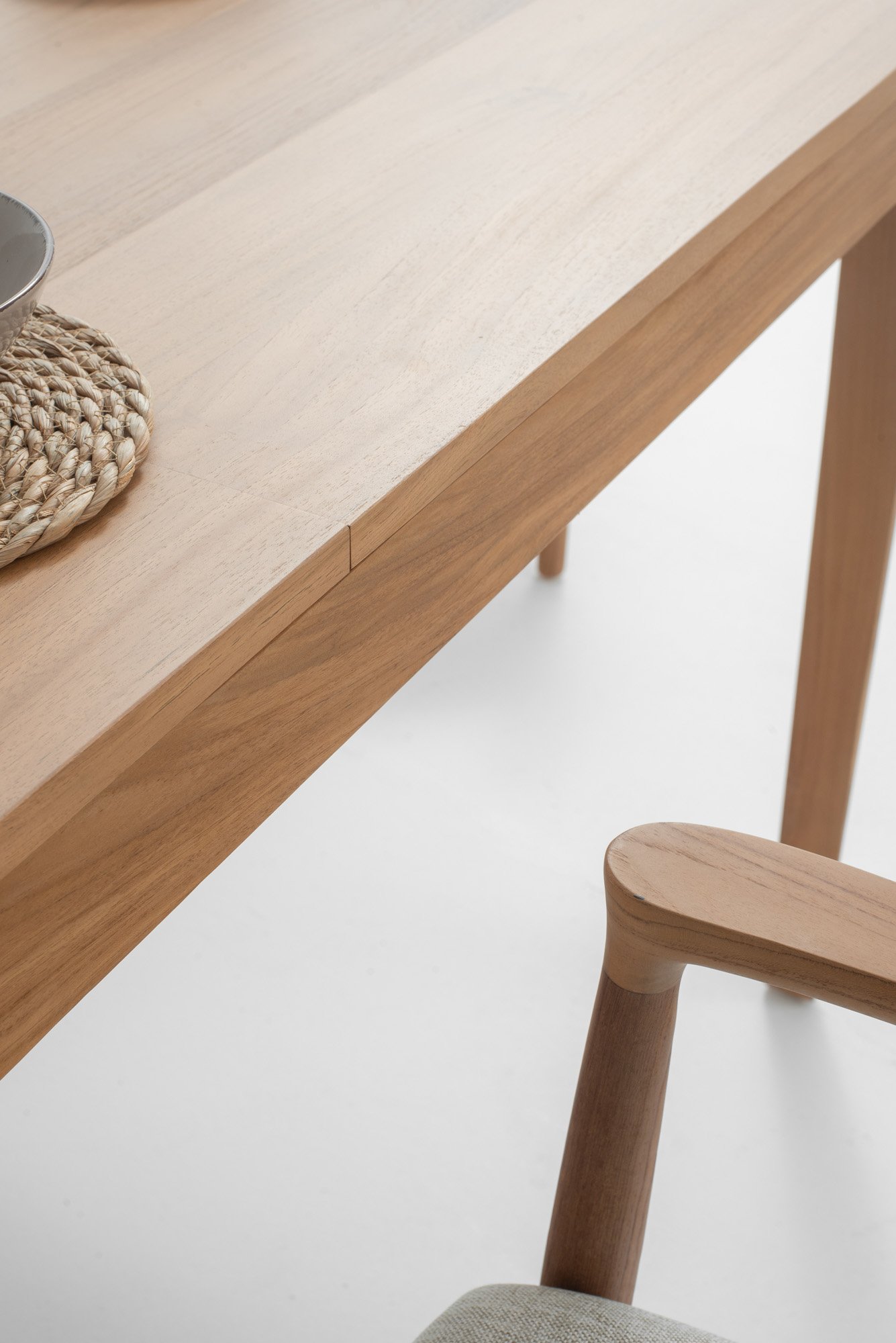 EXTENSION INDOOR DINING TABLE&HIROSHIMA CHAIR Thumbnail